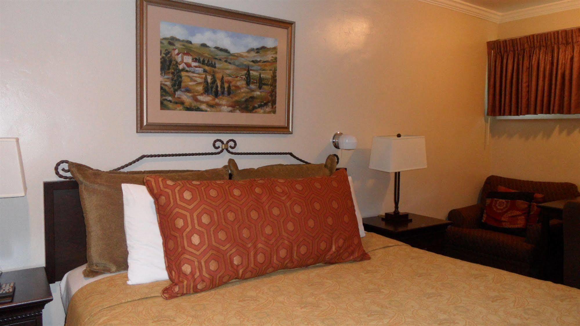 Casa Verde Inn Monterey Ngoại thất bức ảnh